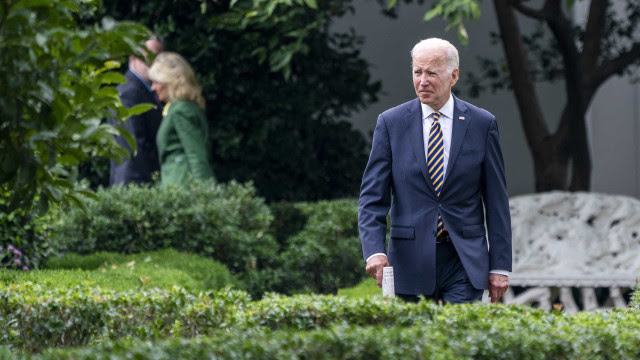 EUA: Biden prepara ordem para proteger acesso ao aborto