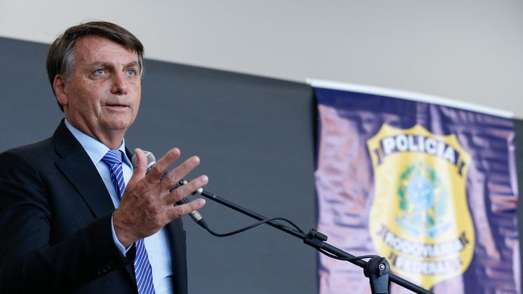 Carolina Antunes/PR (Rio de Janeiro - RJ, 24/09/2020) Presidente da República, Jair Bolsonaro durante revista à grupo de Policiais Rodoviários Federais.
Foto: Carolina Antunes/PR