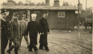 Photographic evidence shows Jerusalem Mufti Haj Amin al-Husseini at Nazi concentration camp