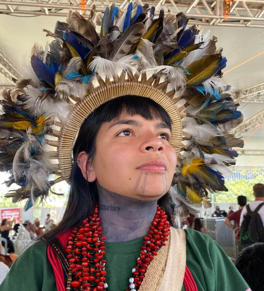 Txai Suruí, de Rondônia, faz parte das novas lideranças indígenas de seu povo
