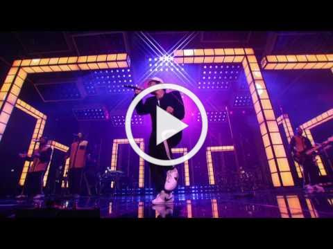 Bruno Mars - Versace on the Floor [Billboard Music Awards 2017]