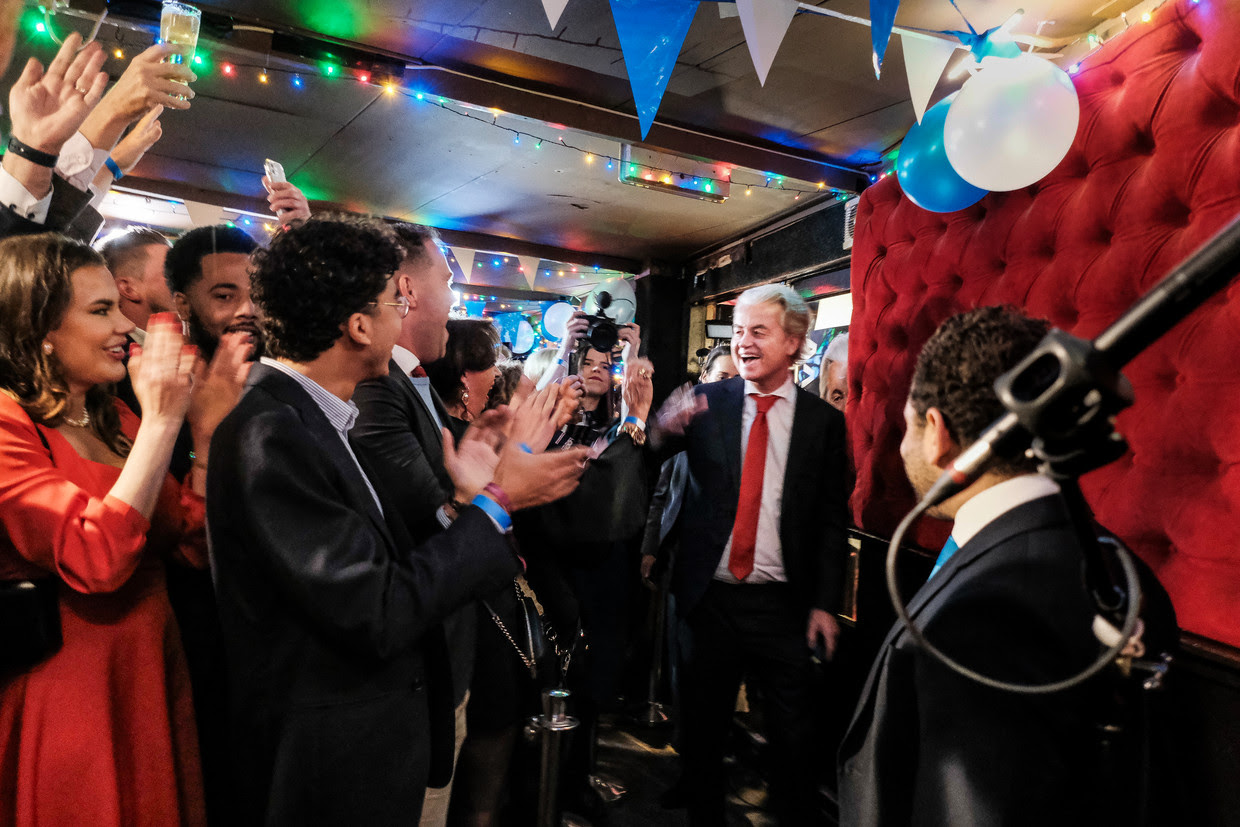 Geert Wilders woensdagavond op de partijbijeenkomst van de PVV in Scheveningen.  Beeld  Daniel Rosenthal /de Volkskrant