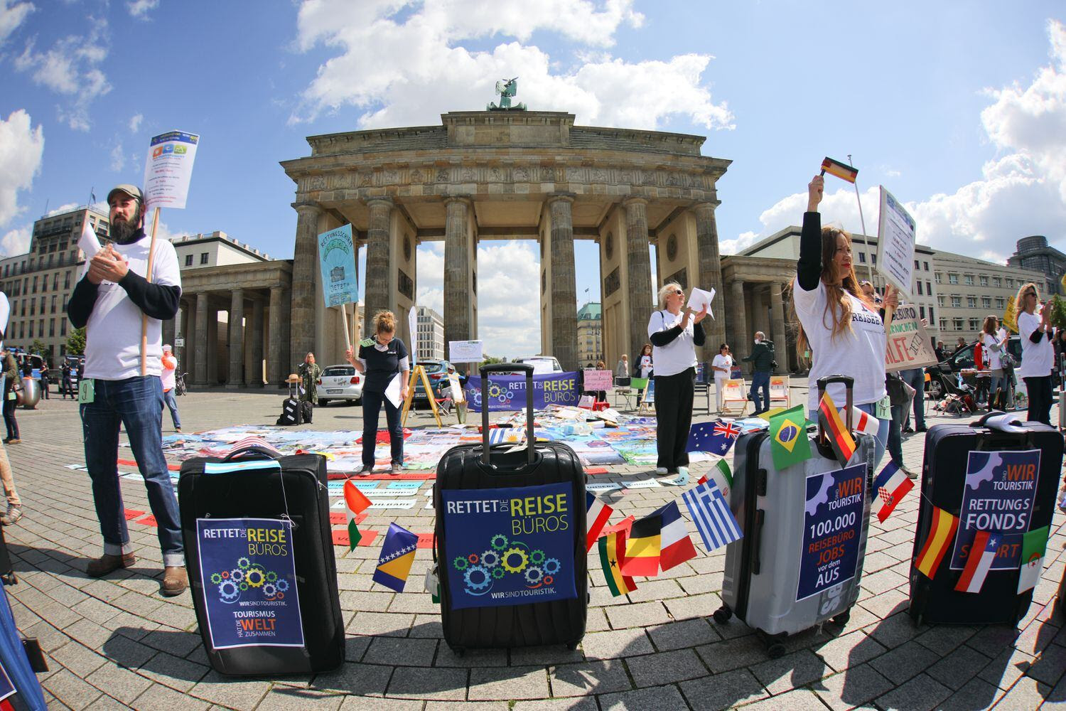 Protesta de las agencias de viaje en Berlín, este viernes.