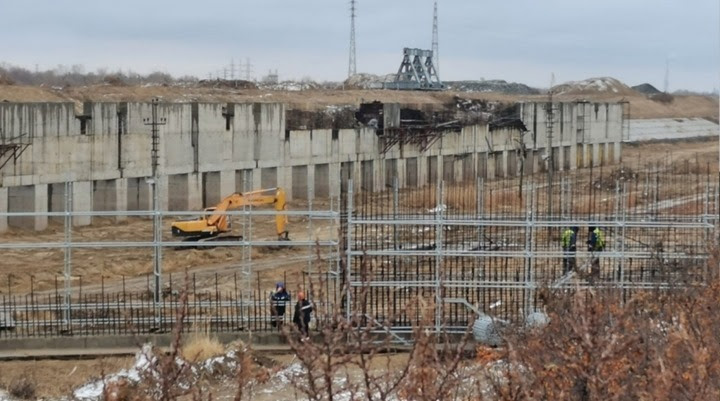 Красногорский гидроузел на Иртыше: дольше и дороже