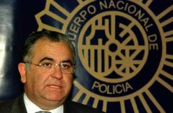 Juan Cotino, el perejil de todos los escándalos del PP, se sienta por primera vez en el banquillo
