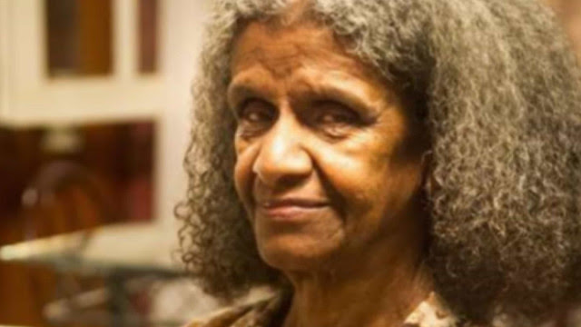 Atriz Niana Machado, a Bá de 'Pé na Cova', morre aos 82 anos