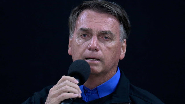 Bolsonaro aposta em Copa para criar clima patriótico que o beneficie