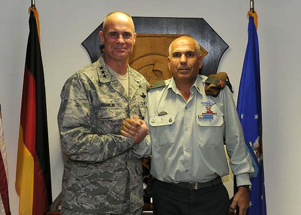 Brig Gen Nitzan Nuriel (R.) with US Air Force Lt. Gen. Craig Franklin, October 17, 2012