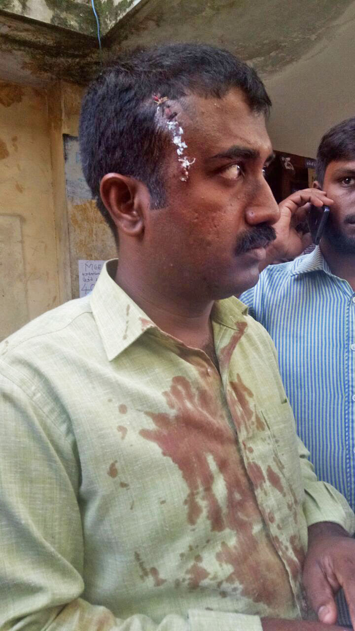  Hindu extremists wounded Pastor Karthik Chandran in Tamil Nadu state, India. (Morning Star News)