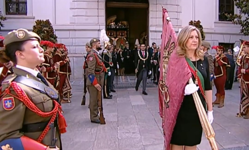 Granada Laica denuncia que las autoridades convierten la legítima procesión religiosa del Corpus en una exhibición nacional-católica
