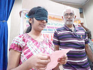 Narendra Nayak, President of Federation of Indian Rationalists Association (FIRA) has openly challenged the organization involved in Mid Brain Activation that he would pay Rs 5 lakh to the organization that demonstrates a child’s ability to read after being blindfolded by him.
