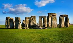 Stonehenge and Bath Tour: Child (£34) or Adult (£39) Ticket