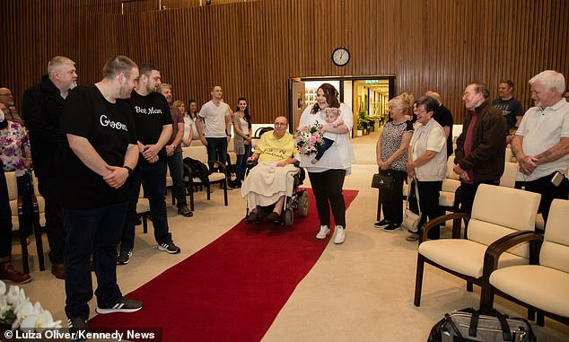 Couple get married in t-shirts, jeans and trainers to prove you don