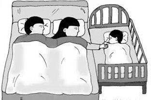 Ai ngủ với trẻ sau khi sinh, ngủ cùng với trẻ, chăm con sau khi sinh
