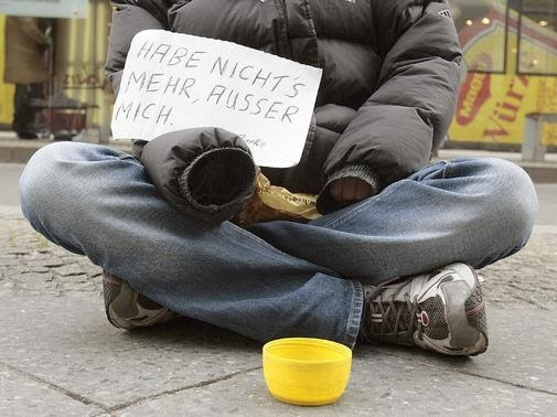 Bildergebnis für Bilder zu Armut in Deutschland