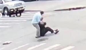 Brooklyn: Muslim screaming “Allah” brutally beats Jewish man, cops investigating it as “road rage incident”