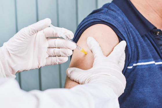 “I’m Choosing The Risk Of Getting COVID”: Over Half Of Health Care Workers At California Hospitals Refuse Vaccinations Image-78