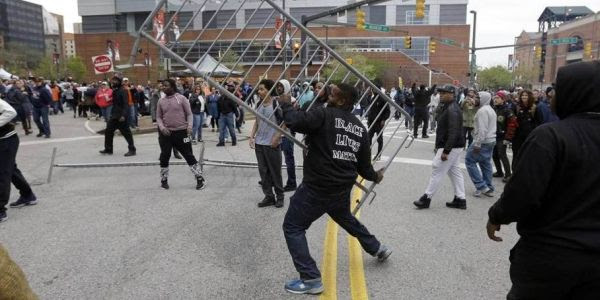 Media Fail to Identify Leader of Baltimore Riots -Ex-New Black Panther Chairman a Notorious Racist + Video