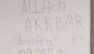 Austria: “Christians must die” and “Allahu akbar” scrawled on wall of train station
