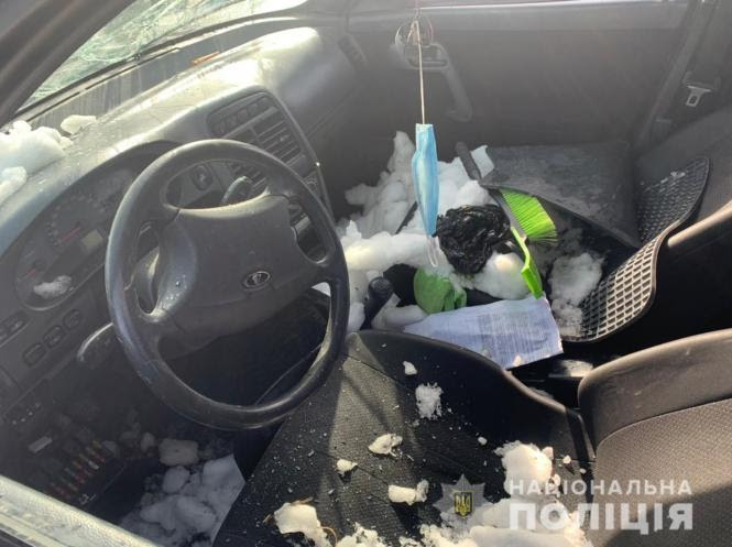 Новини Тернополя - фото з Нетвереза та без водійських прав: дівчина викрала авто свого кавалера та злетіла у кювет. Як покарали її?