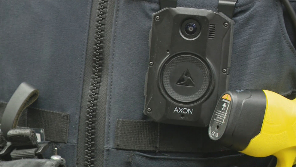  Cranston, Warwick begin to equip police officers with body cameras