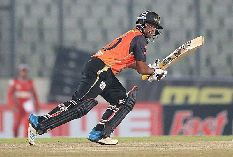 Alok Kapali was the man of the match during the final of BPL 2015.