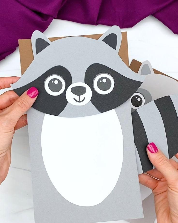 Raccoon Paper Bag Puppet Craft [Free Template] [Video] [Video] Paper