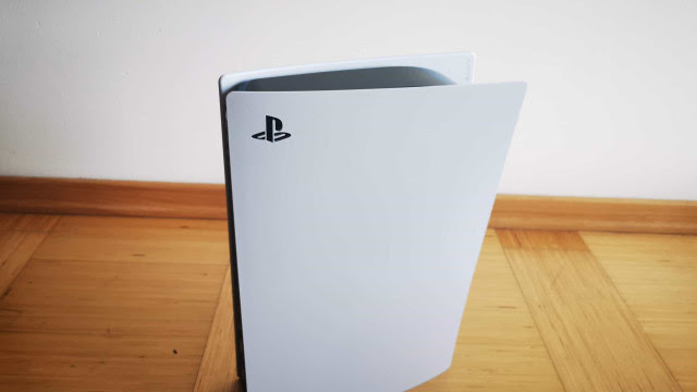 Já recebemos o PlayStation 5! Veja como é tirar o console da caixa