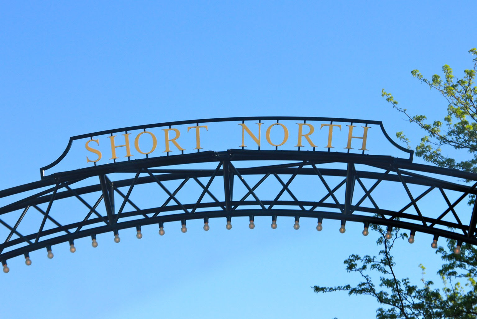 Short North sign | girl about columbus