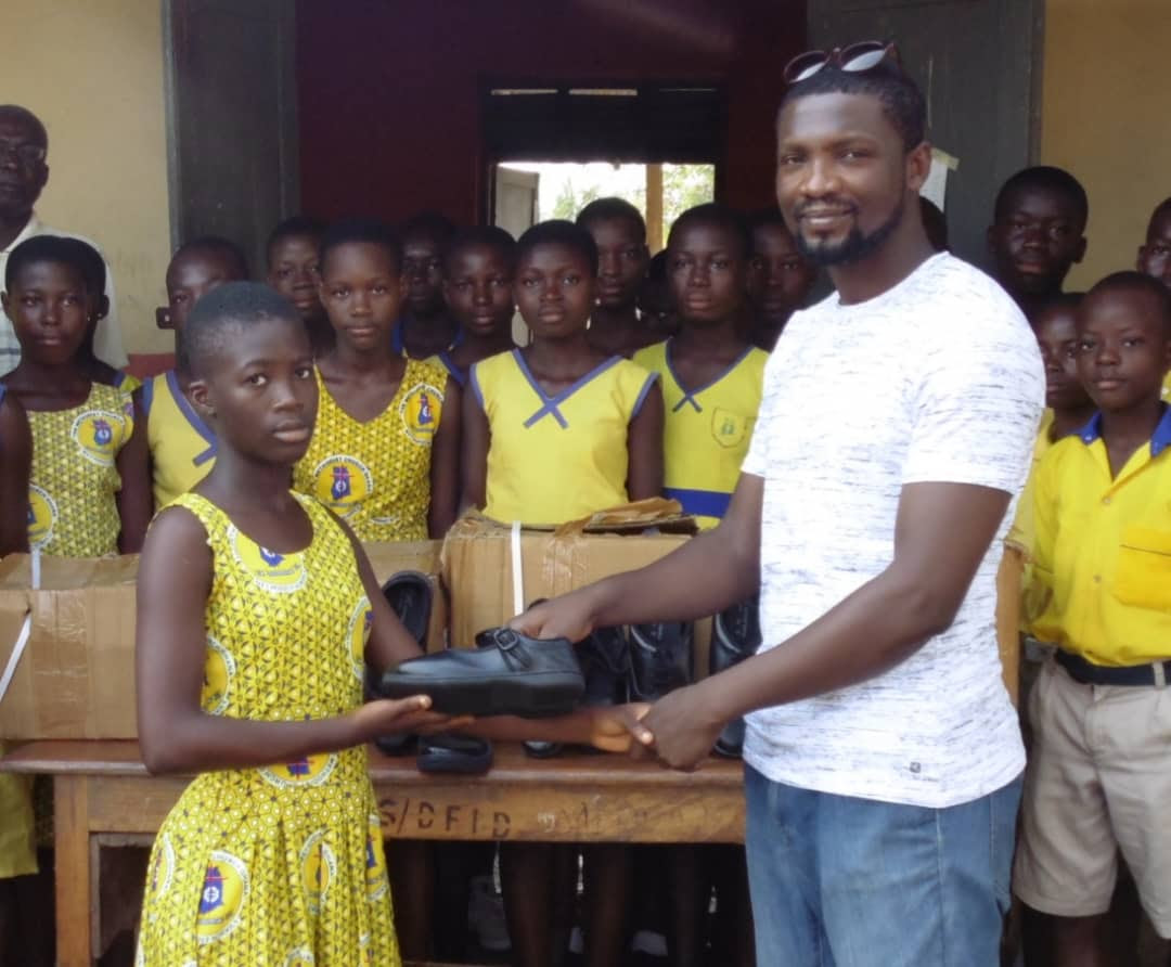 Kobina Sam Donates Pairs Of Shoes To Pupils In The Central Region