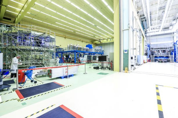 ESM-3, -4
                                                          and -5 in the
                                                          cleanroom at
                                                          Airbus in
                                                          Bremen -
                                                          ©Airbus2023