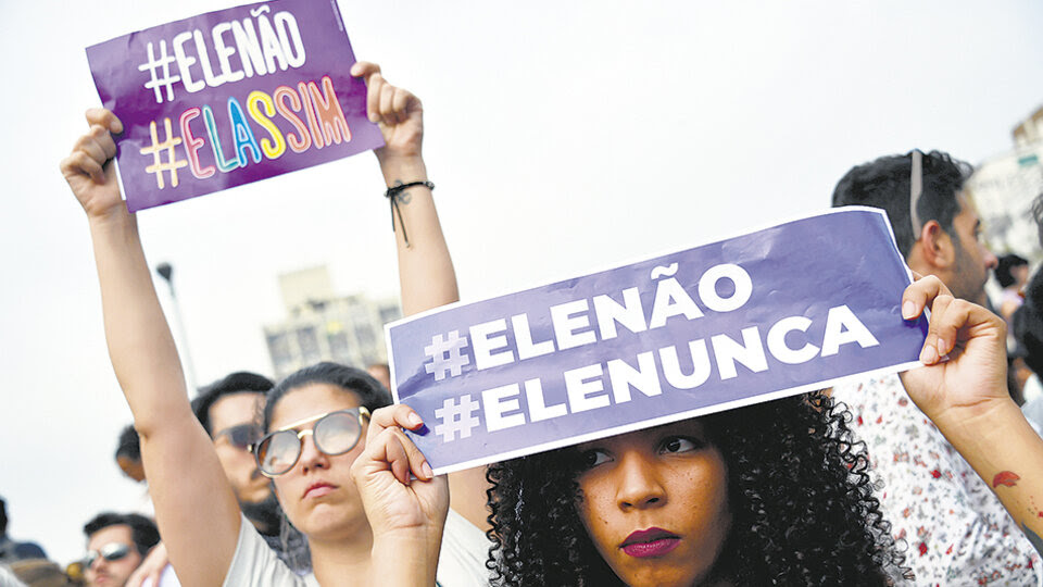El movimiento de mujeres brasileñas se organizó bajo el lema “El No” (Ele Não).