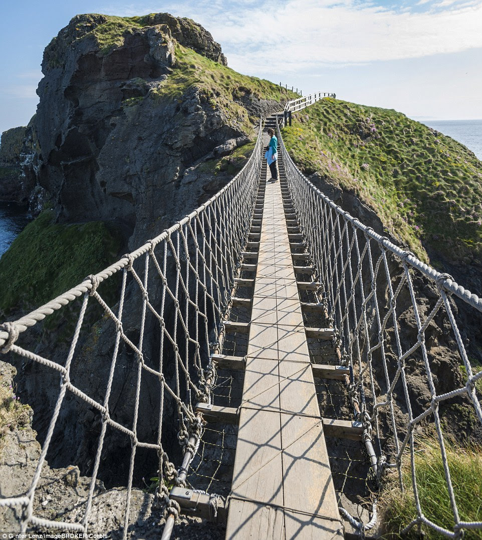 Carrick-a-Rede Rope Bridge