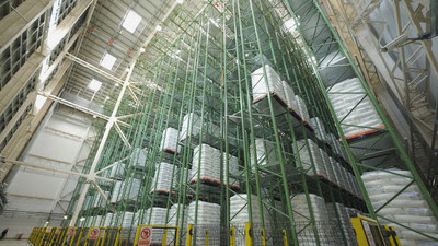 Yelopack in the racking warehouse Yelopack in the racking warehouse