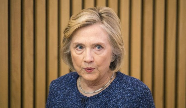 Hillary Avoids Punishment in Arkansas over Secret
Emails