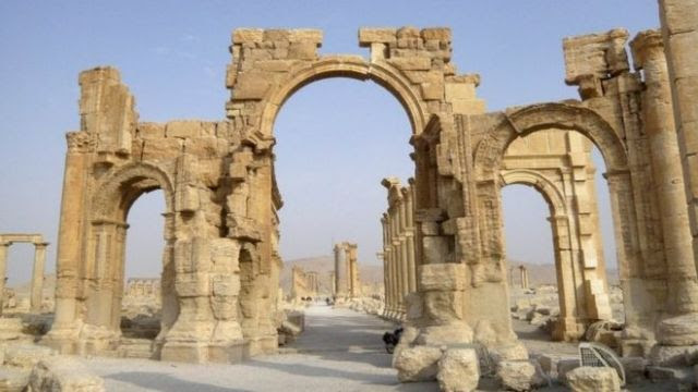 You Won't Believe What Pyramids the Palmyra & Baal Arches Line Up With! (Video)