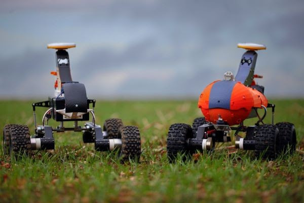 Los prototipos de robots de vigilancia Tom se encuentran actualmente en pruebas de campo en 20 granjas del Reino Unido. Foto medium.com