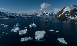 Antarctica has lost 7.5tn tonnes of ice since 1997, scientists find