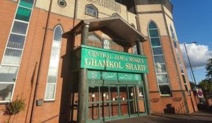 UK: In Birmingham mosque, imam from Pakistan praises Muslim who murdered ‘blasphemer’