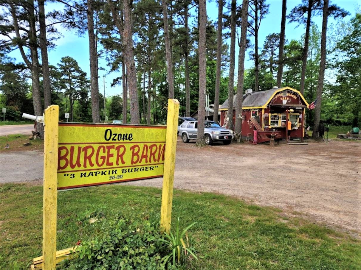 Order The “3 Napkin Burger” At This Tiny Roadside Stop In Arkansas