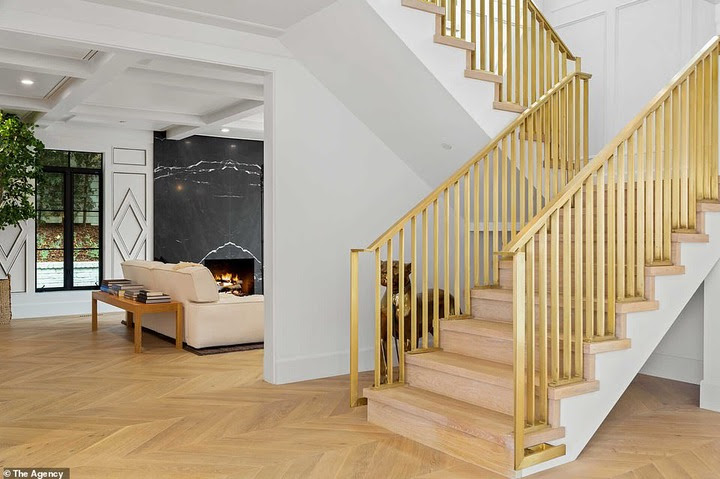 See inside the .8Million Mansion Rihanna just bought in Beverly Hills (photos)