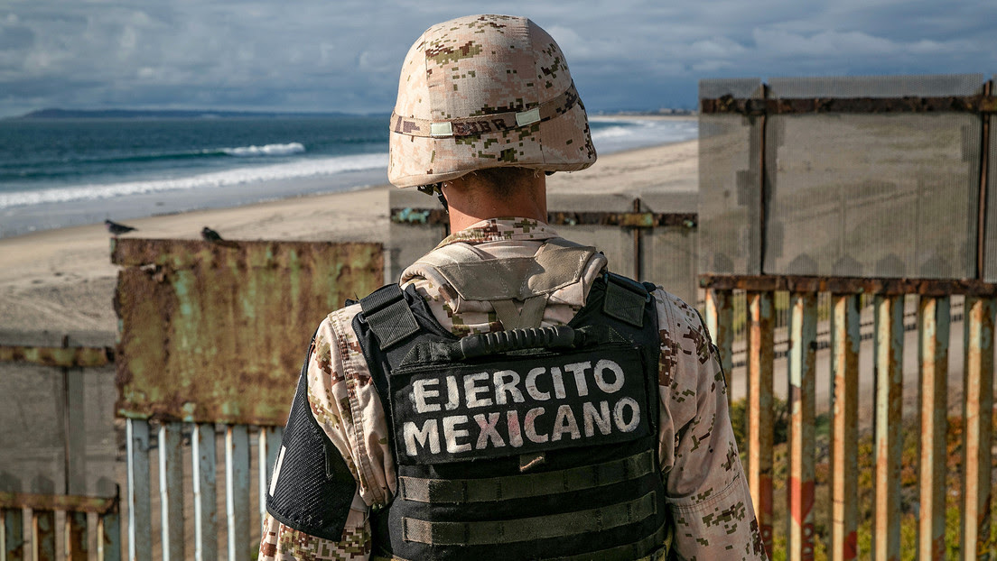 Evitar noviazgos y adicciones en zonas narco: los curiosos consejos a los militares en México