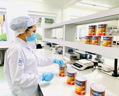 Vinamilk's R&D department contributes significantly to the success of exported products Vinamilk's R&D department contributes significantly to the success of exported products