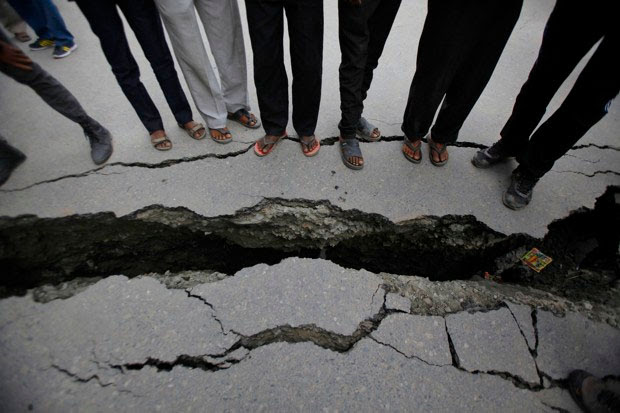 Nepal Quake Moves Kathmandu 10 Feet