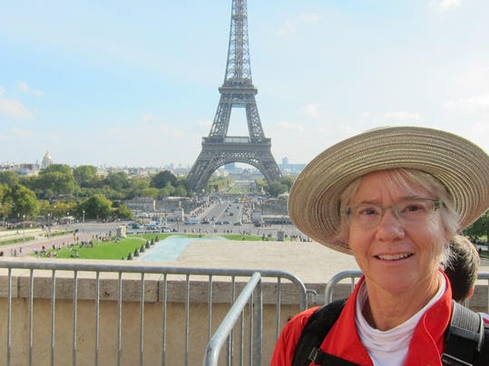 BMN 112615 Dawn in Paris A8