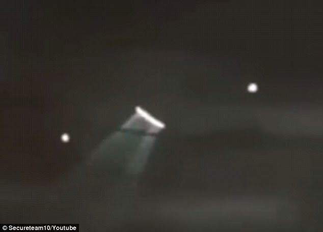 Massive UFO 'Ship' Over France, China & Australia - Videos