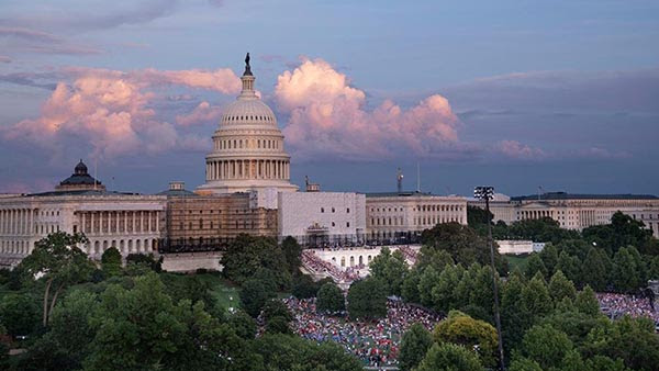 Lawmakers Sleeping in US Capitol Due to 'Very Dangerous' Crime Wave