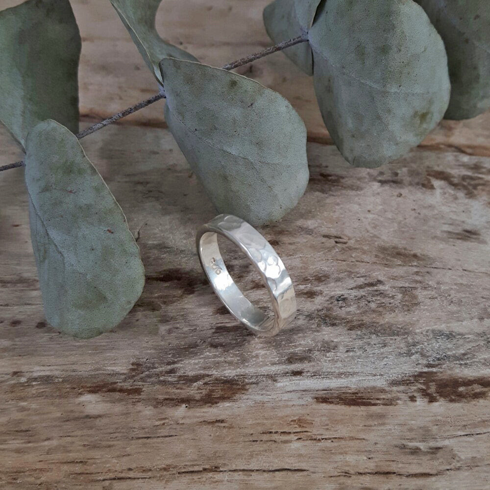Foresta Orla Hammered Ring