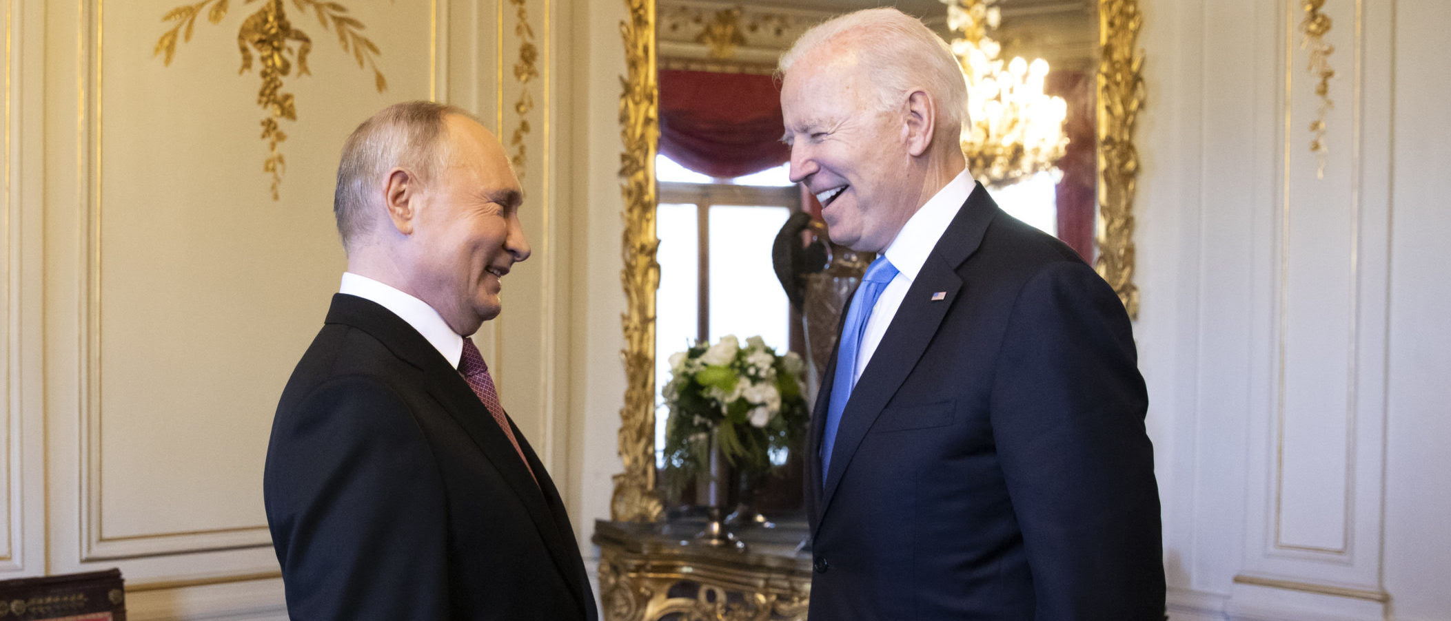 EXCLUSIVE: ‘Speak Loudly And Carry A Small Stick’: Republicans Blast Biden’s Response To Putin’s Escalation In Ukraine