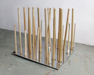 Juan Luis Moraza. Endscape (oppenheimereinstein), 2013. Aluminio pulido, madera. Colección del autor Juan Luis Moraza. Endscape (oppenheimereinstein), 2013. Aluminio pulido, madera. Colección del autor